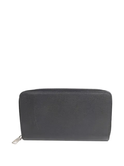 Louis Vuitton Pre-Owned Taiga leather zipper long wallet Black M30503