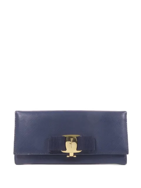Ferragamo Pre-Owned Vara Bow wallet Blue LONGWALLET
