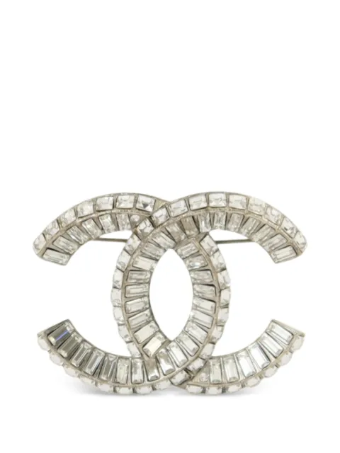 CHANEL Pre-Owned CC crystal brooch Silver BROOCH