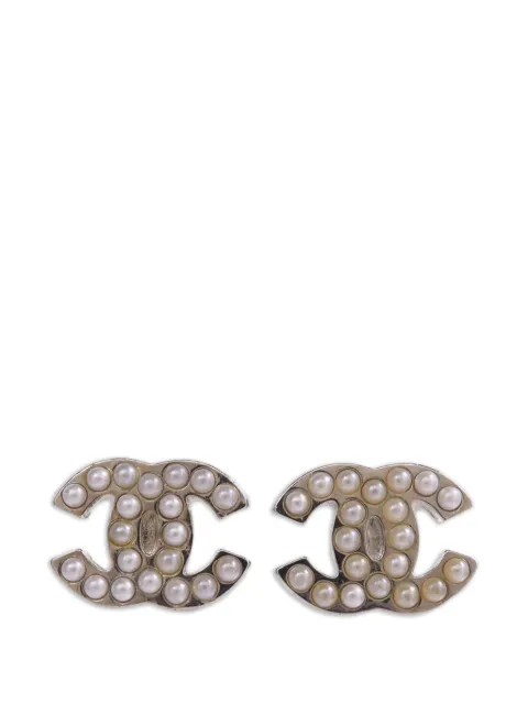 CHANEL Pre-Owned CC faux-pearl earrings Silver A26971