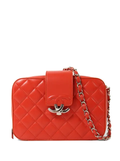 CHANEL Pre-Owned CC turn-lock quilted shoulder bag Red CHAINSHOULDER