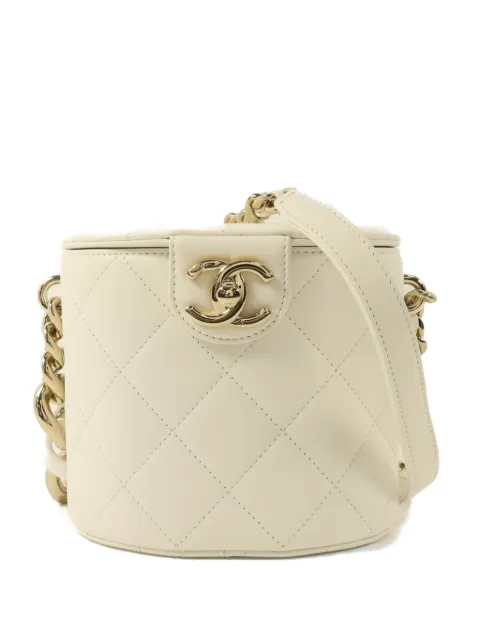 CHANEL Pre-Owned CC diamond-quilting shoulder bag Neutrals 2WAYSHOULDERBAG