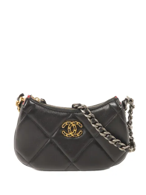 CHANEL Pre-Owned C19 diamond-quilted shoulder bag Black C19HOBO