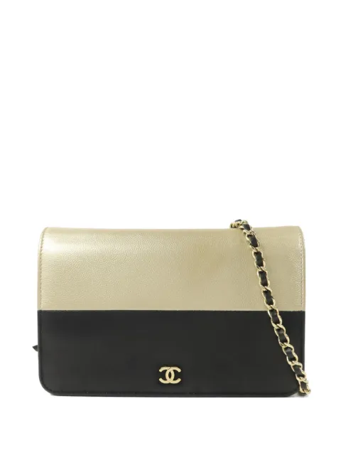CHANEL Pre-Owned logo-plaque shoulder bag Black BICOLORWALLETONCHAIN