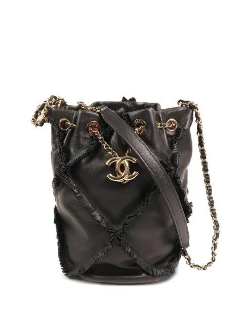 CHANEL Pre-Owned CC fringed bucket bag Black BUCKETBAG