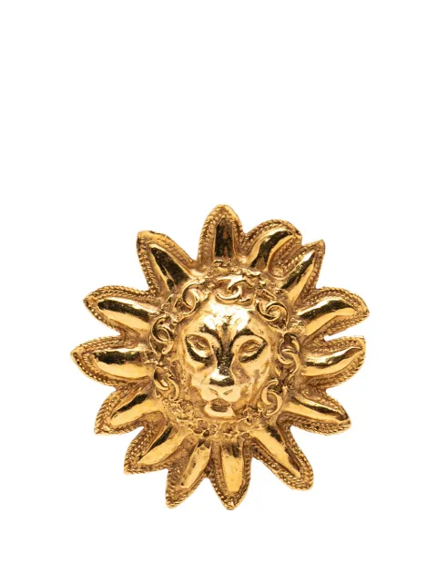 CHANEL Pre-Owned 1970-1980 Gold Plated Lion Head Sun Brooch costume brooch Gold Y7XU38I4WT2ZH02V