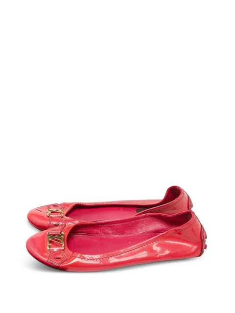 Louis Vuitton Pre-Owned LV-plaque patent-leather ballet flats Pink 988393