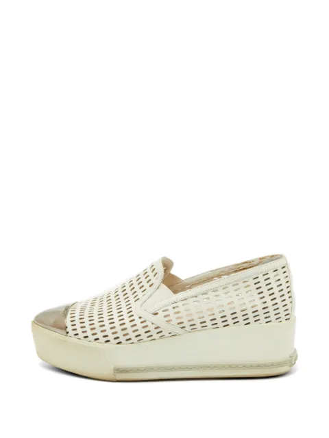 Miu Miu Pre-Owned perforated cap-toe sneakers Neutrals 1104520