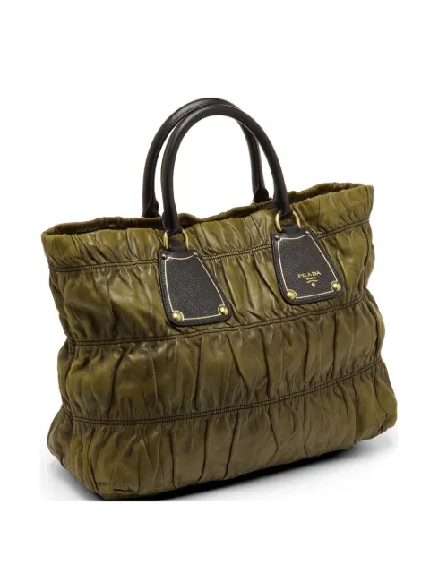 Prada Pre-Owned Gaufre Antic leather tote bag Green 1253589