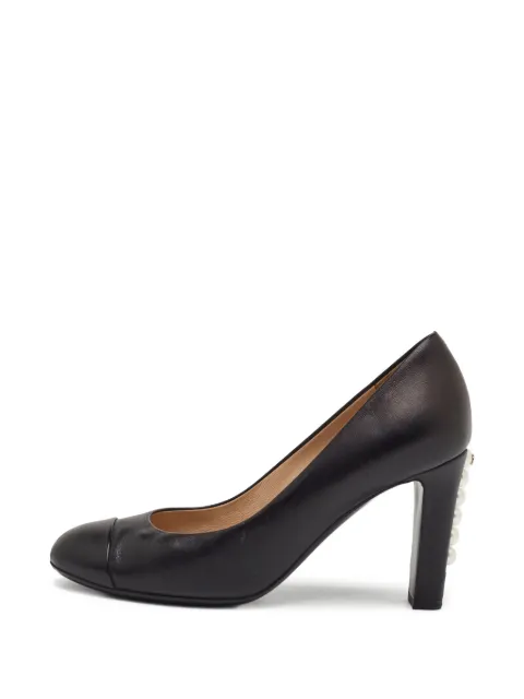 CHANEL Pre-Owned cap-toe CC pearl pumps Black 1285737