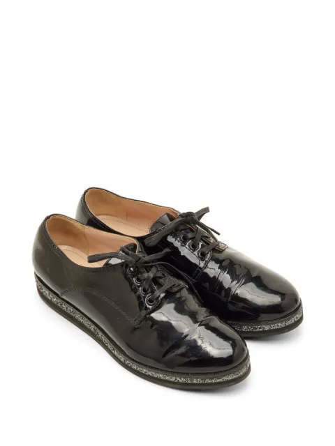 Miu Miu Pre-Owned glitter-sole patent-leather derby shoes Black 1301353