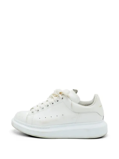 Alexander McQueen Pre-Owned Oversized leather sneakers White 1329388