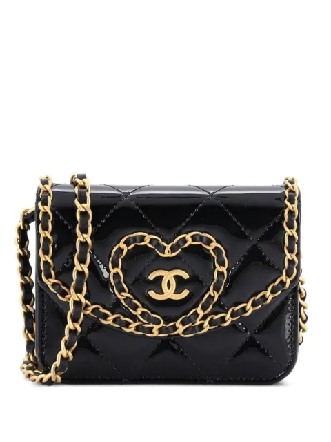 CHANEL Pre-Owned Heart Chain Flap Bag Quilted Patent Mini crossbody bag Black MH2L7E3YSGAS9IXG