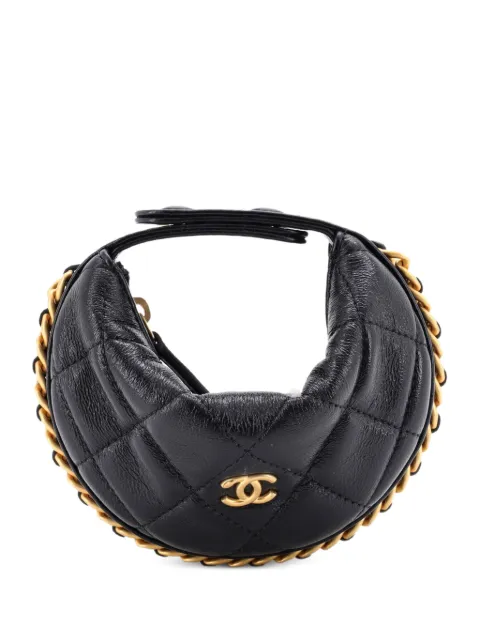 CHANEL Pre-Owned Chain Around Pouch Quilted Lambskin Extra Mini hobo bag Black MNKQPZAF9SJZEB5J
