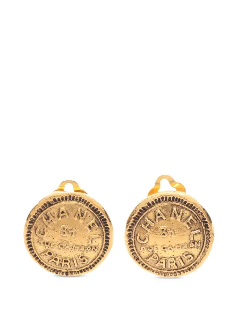 CHANEL Pre-Owned 1986-1988 round-shape logo earrings Gold 1055845
