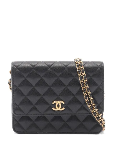 CHANEL Pre-Owned 2021 matelassé shoulder bag Black 1074205L6HC2LPK