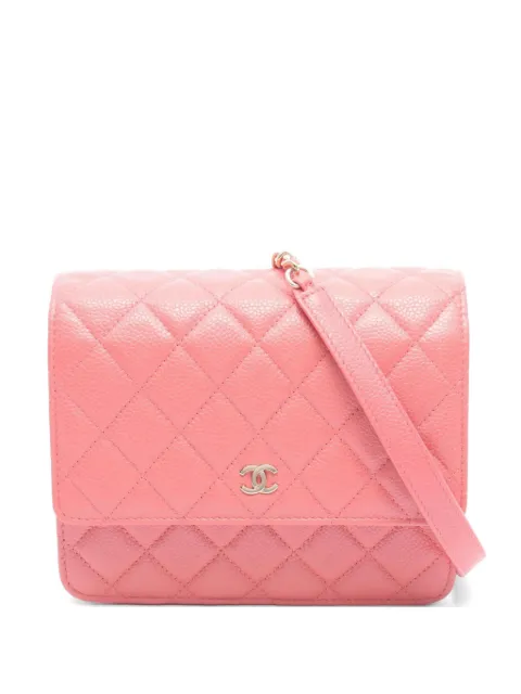 CHANEL Pre-Owned 2018 matelassé chain crossbody bag Pink 107376125607499