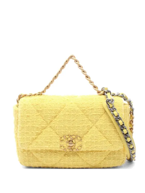 CHANEL Pre-Owned 2021s 19 Dizeneuf Matelassé shoulder bag Yellow 1072980PC7UP3K7