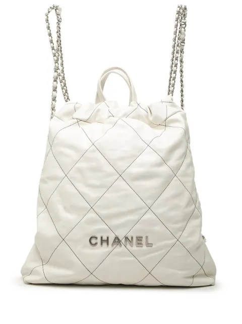 CHANEL Pre-Owned 2021-2026 Large Quilted Shiny Calfskin 22 backpack White 4NZTCKCR3Y5C2PU7
