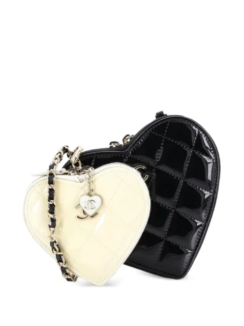 CHANEL Pre-Owned Double Heart Clutch with Chain Quilted Patent crossbody bag Black V52N13EX2YW5KBJR