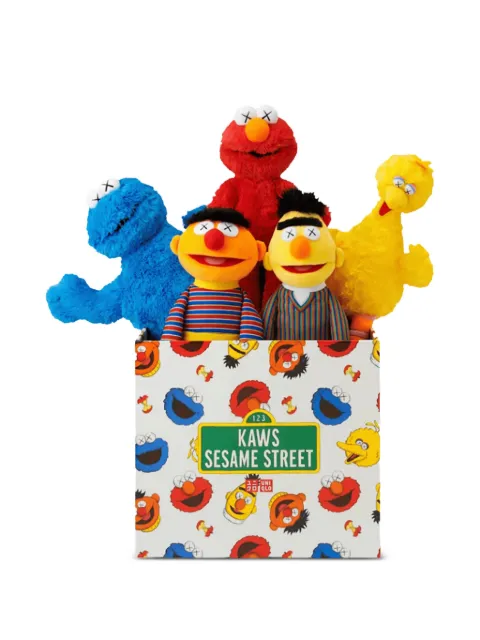 KAWS x Uniqlo x Sesame Street plush toy complete box (set of five) White KAWS202509