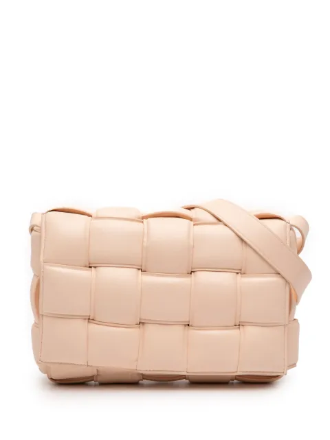 Bottega Veneta Pre-Owned 2012-2026 Nappa Intrecciato Padded Cassette crossbody bag Pink QL0OQCLUWX1T45MW