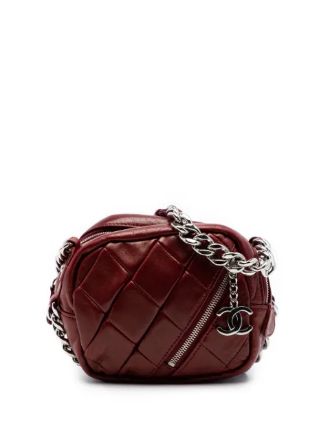 CHANEL Pre-Owned 2008-2009 CC Quilted Lambskin Camera Bag shoulder bag Red DT9Y84IUZ6XJF1O0