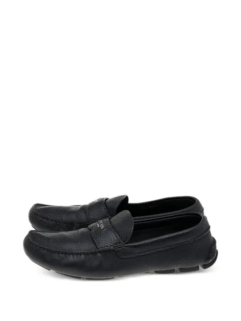 Prada Pre-Owned logo-plaque slip-on loafers Black 562176