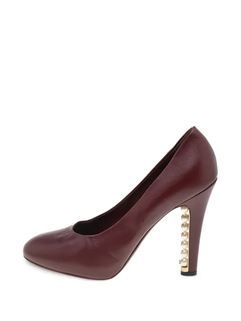 CHANEL Pre-Owned pearl-embellished heeled pumps Brown 569209
