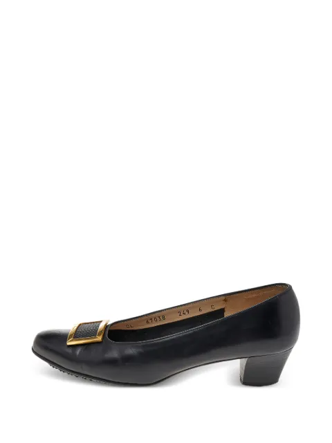 Ferragamo Pre-Owned buckle-detail round-toe pumps Black 504153