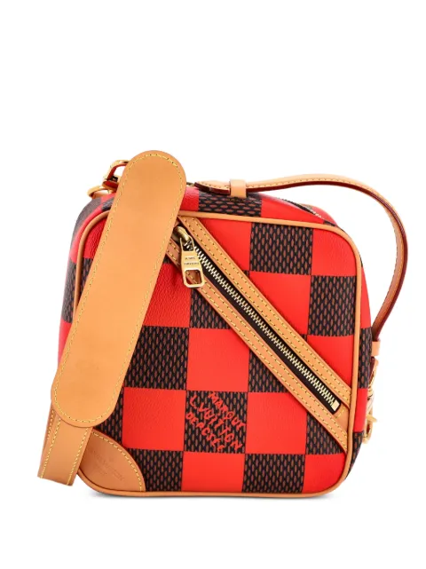 Louis Vuitton Pre-Owned Chess Messenger Bag Damier Pop crossbody bag Red 0HTYPGGKHO00FY6W