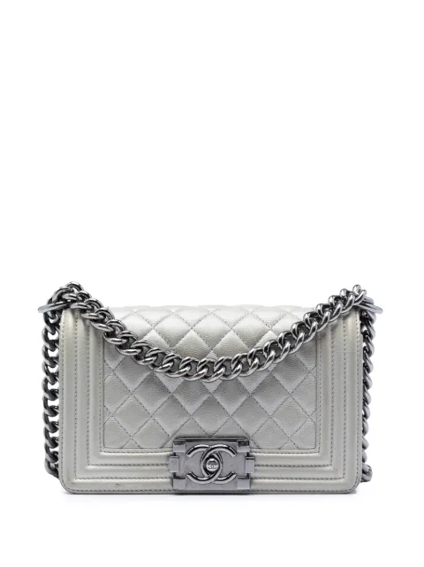 CHANEL Pre-Owned 2017-2018 Small Quilted Metallic Caviar Boy Flap crossbody bag Silver NH5DOHA4RE8V46AY