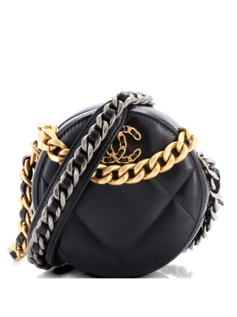 CHANEL Pre-Owned 19 Round with Chain Quilted Leather clutch bag Black XQWEORXALKVTN31O