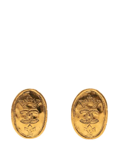 CHANEL Pre-Owned 1980-1990 CC Gold Plated Oval Crown Earrings costume earrings Gold PSW4HQ6U0XEEBSW9