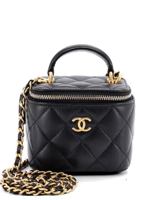 CHANEL Pre-Owned Classic Top Handle Vanity Case with Chain Quilted Lambskin Mini crossbody bag Black 1UQFOI97O7P2S1ER