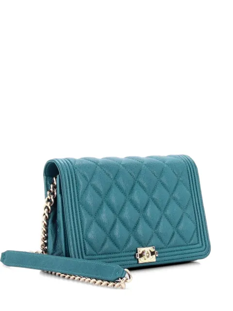 CHANEL Pre-Owned Boy Wallet on Chain Quilted Caviar crossbody bag Green VYLQNRUCRPTVXFIP