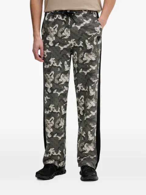 GUESS USA logo-print camouflage-pattern track pants Grey Z6RB02K9YI1