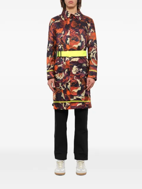 Alexander McQueen camouflage-print belted coat Orange 549714QMR257660