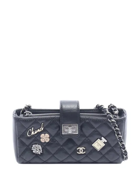 CHANEL Pre-Owned 2016-2017 Lucky Charms Reissue 2.55 Phone Holder crossbody bag Black 5FB6QN0O4NIHOEE0