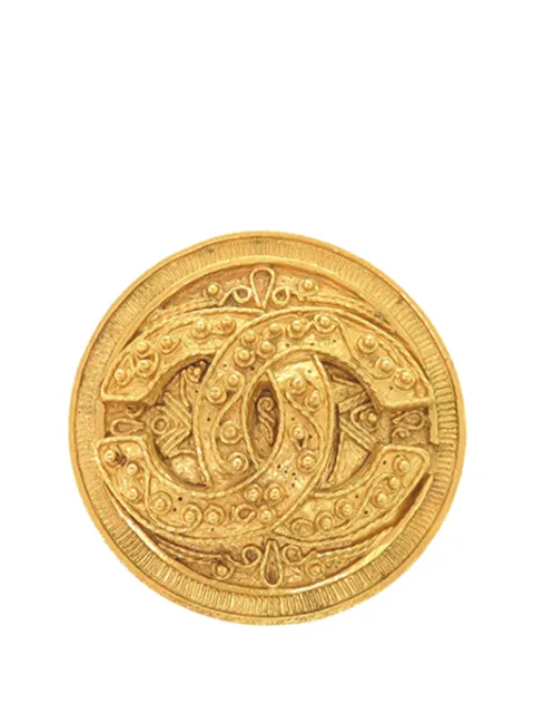 CHANEL Pre-Owned 1994 CC Gold Plated Medallion Pin Brooch costume brooch Gold X6VRP8EQM58SKIXZ