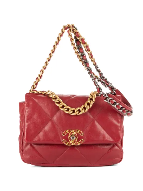 CHANEL Pre-Owned small 19 Classic Flap quilted shoulder bag Red 30256431