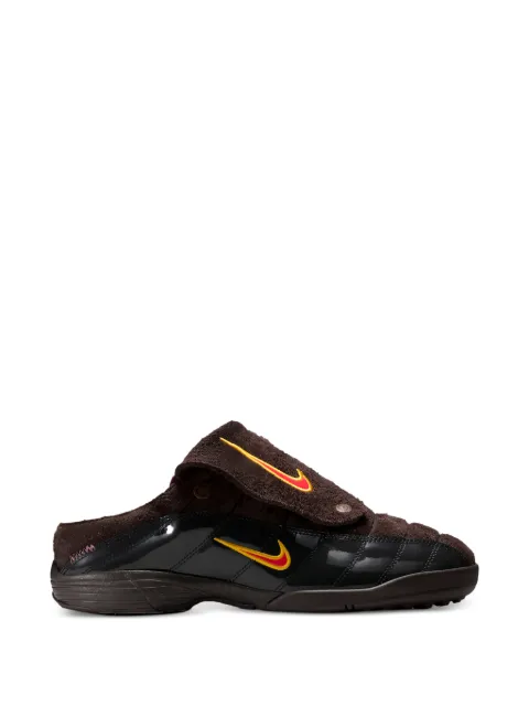 Nike x Kids of Immigrants KOI T90 mules Black IH4422