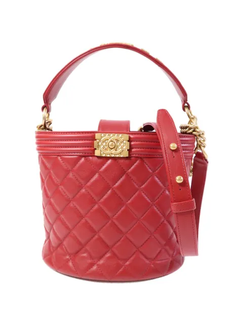 CHANEL Pre-Owned CC quilted bucket bag Red AS2110