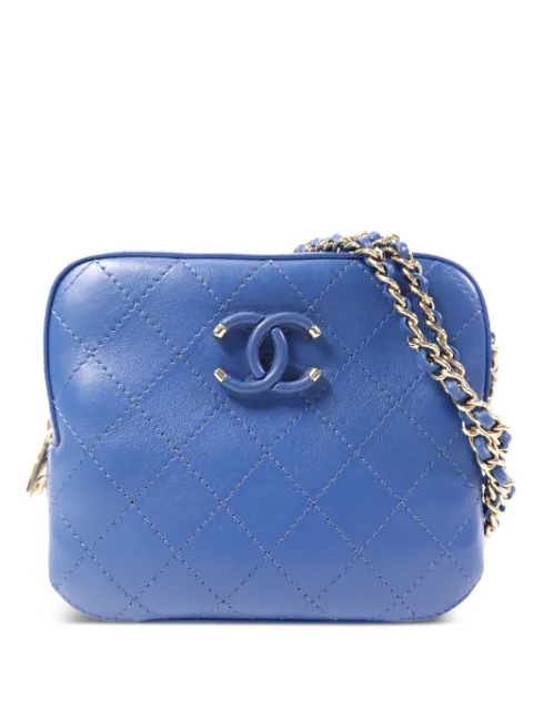 CHANEL Pre-Owned CC diamond-quilted camera bag Blue AS0538