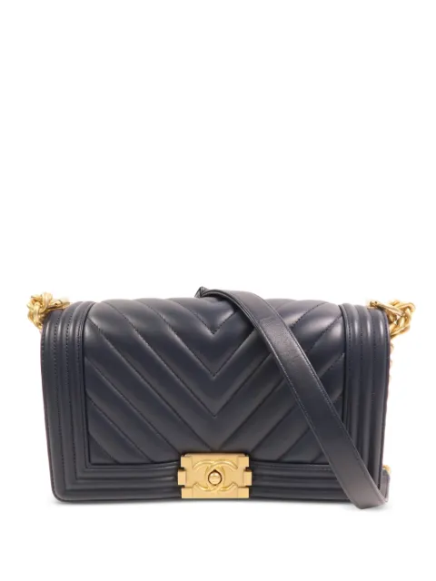 CHANEL Pre-Owned Boy Chanel chevron-quilted shoulder bag Blue A67086