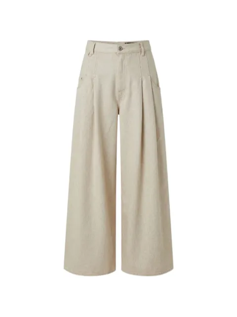 Jacquemus pleated-detail jeans Neutrals PAW00646AD00044