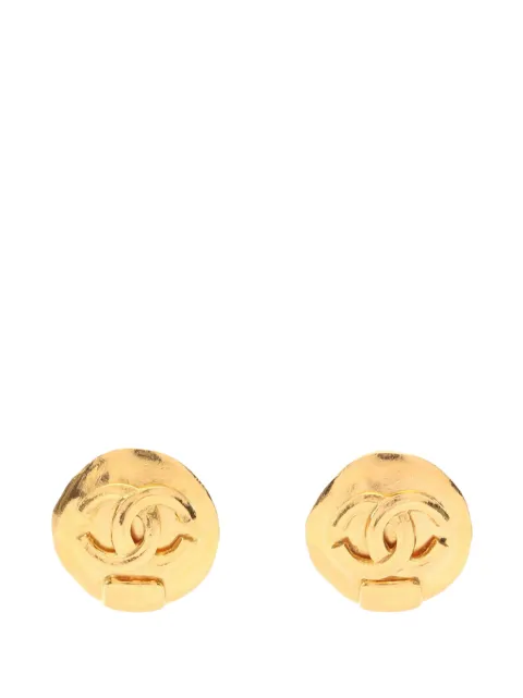CHANEL Pre-Owned 1996 CC Gold Plated Round Clip On Earrings costume earrings Gold 8N0JLJJZ2FQW8YXP