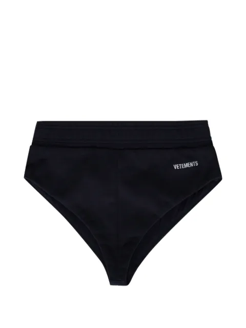 VETEMENTS logo-print jersey shorts Black WE76SS499N