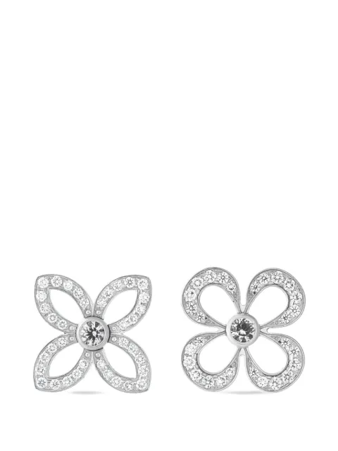 Louis Vuitton Pre-Owned 18k white gold diamond monogram flower earrings Silver 5189