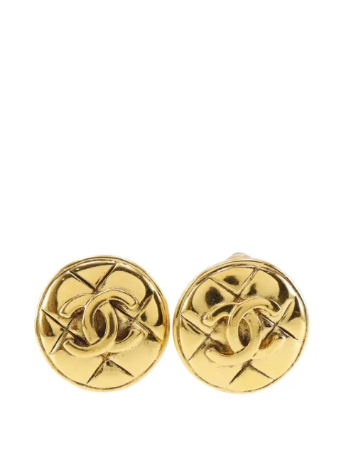 CHANEL Pre-Owned 1970-1980 CC Gold Plated Quilted Round Clip On Earrings costume earrings Gold Q2EO3EB95E76L0JJ